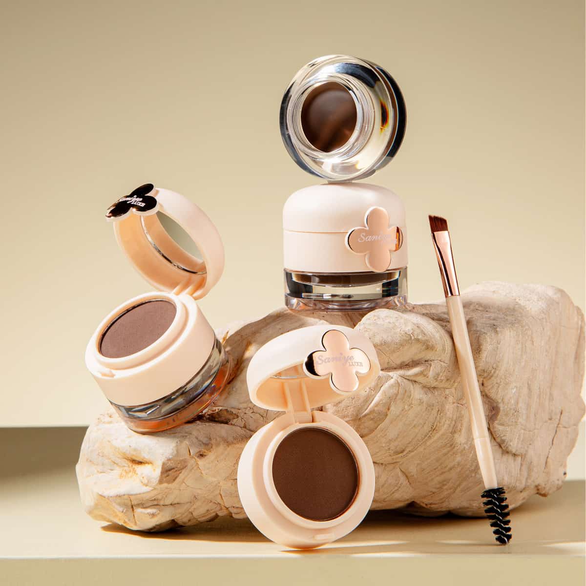 SANIYE Luxe Delineador En Gel + Sombra Para Cejas